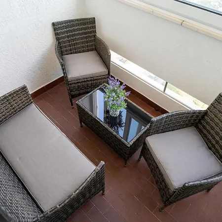 Apartment Khaleesi With Sea View