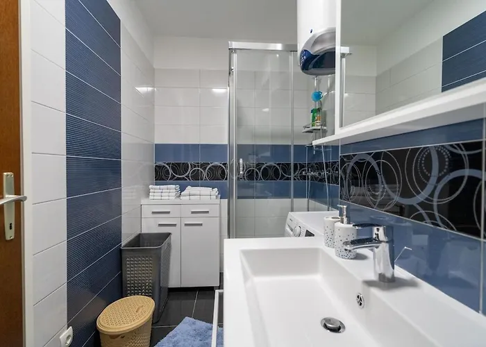 Khaleesi With Sea View Apartment *